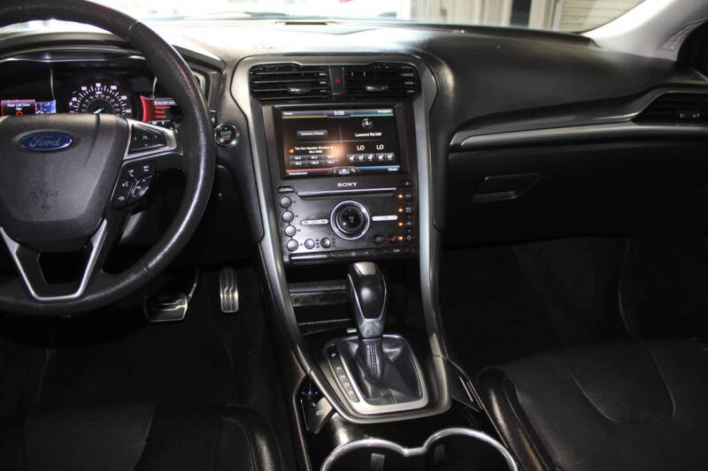 2016 Ford Fusion Titanium