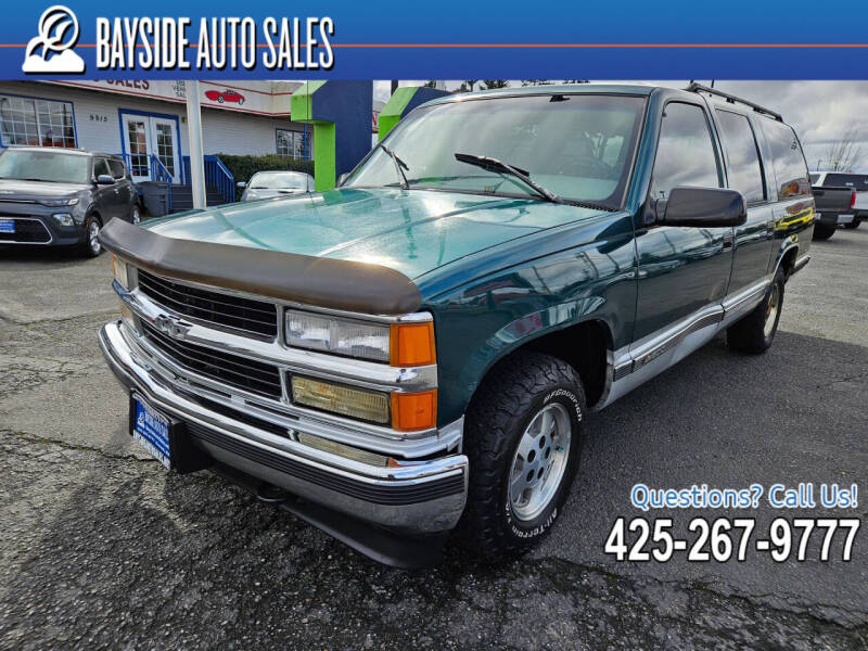 1995 Chevrolet Suburban for sale at BAYSIDE AUTO SALES in Everett WA