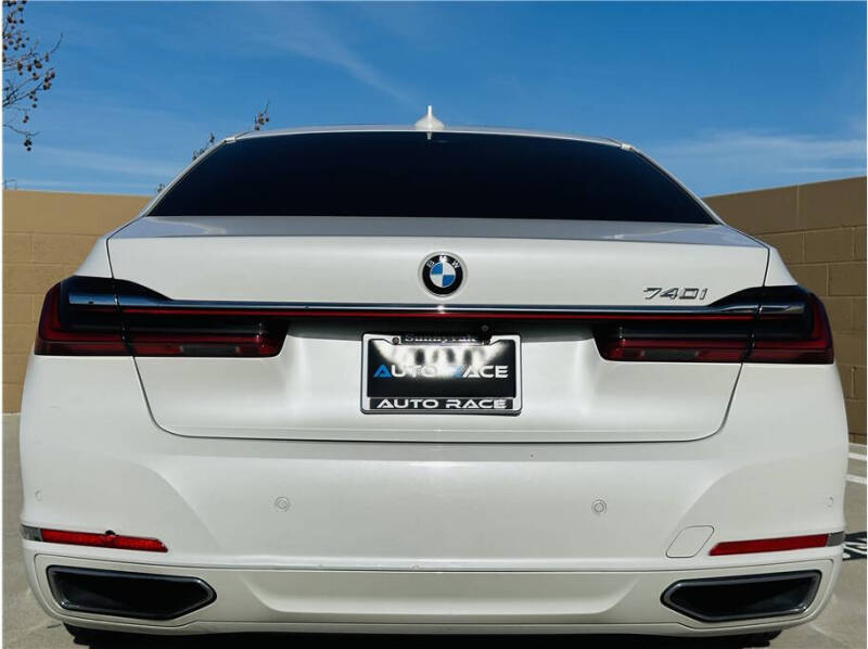 2020 BMW 7 Series 740i