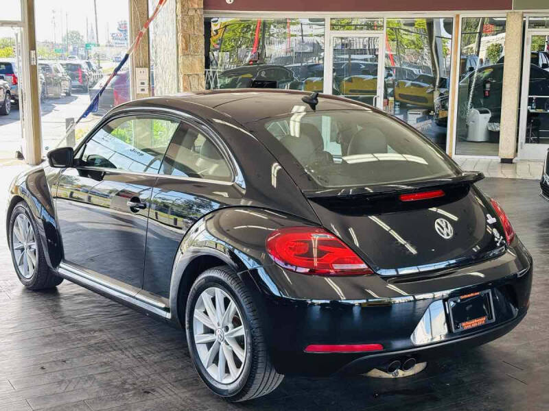 2019 Volkswagen Beetle 2.0T SE