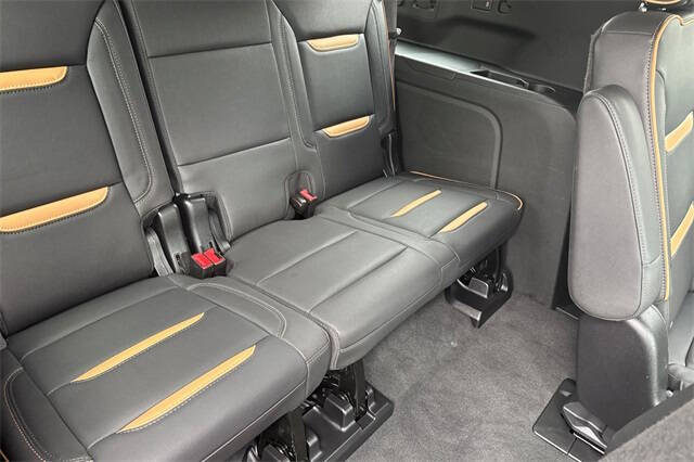 2023 GMC Yukon XL AT4