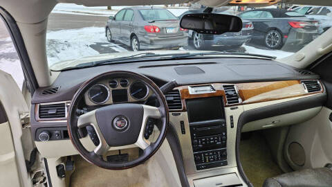 2010 Cadillac Escalade Platinum Edition