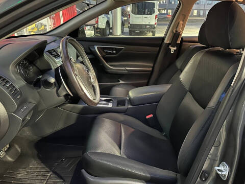 2017 Nissan Altima 2.5 SR