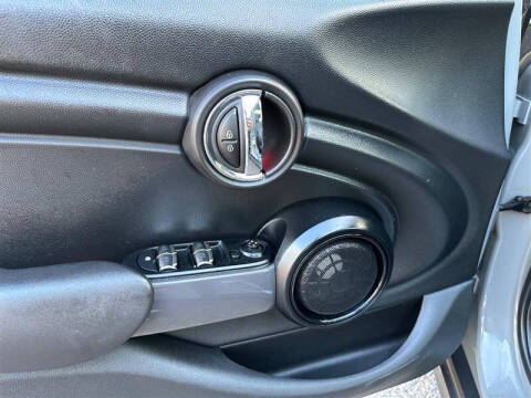 2016 MINI Hardtop 4 Door Cooper