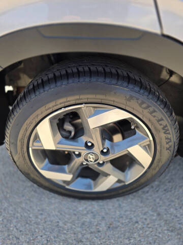 2021 Hyundai Venue SEL