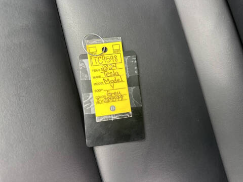 2024 Tesla Model Y Long Range