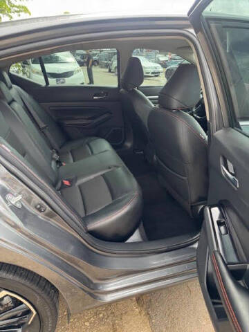 2024 Nissan Altima 2.5 SR