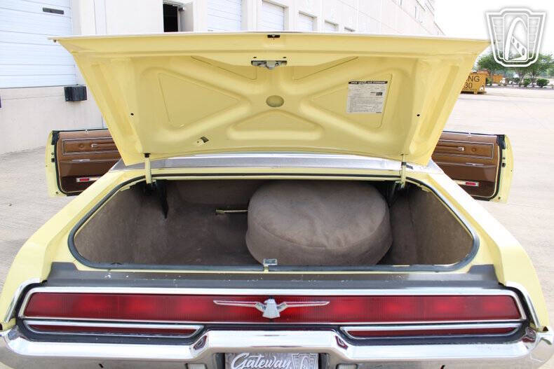 1972 Ford Thunderbird