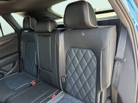 2024 Volkswagen Atlas Cross Sport SEL Premium R-Line 4Motion