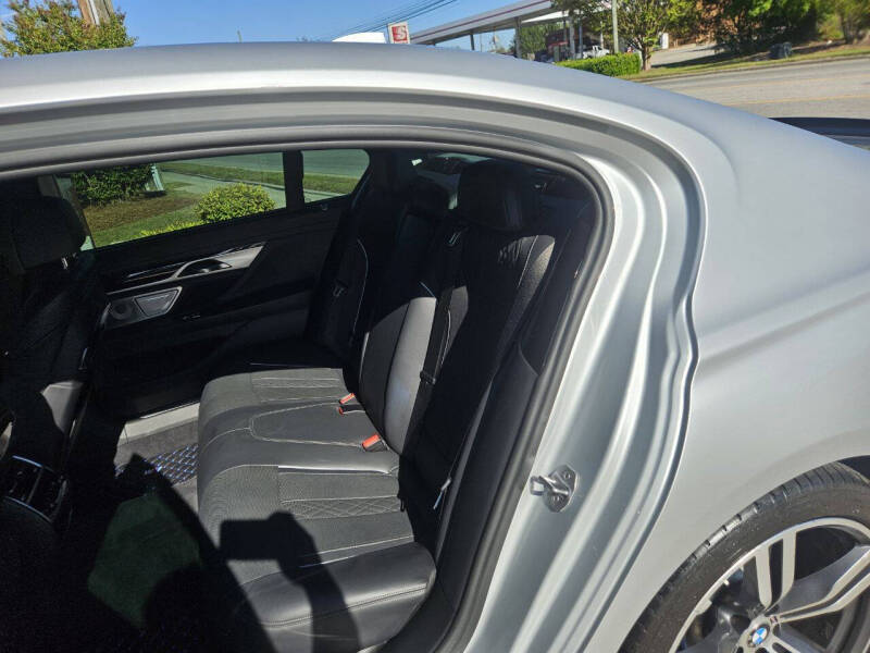 2017 BMW 7 Series 750i