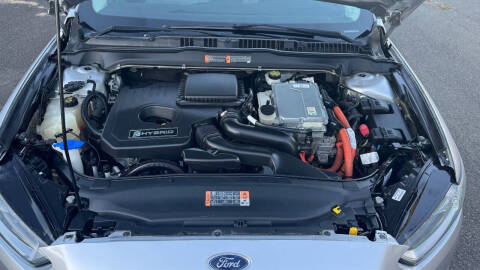 2015 Ford Fusion Hybrid S