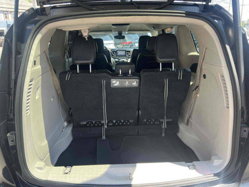 2018 Chrysler Pacifica Touring L
