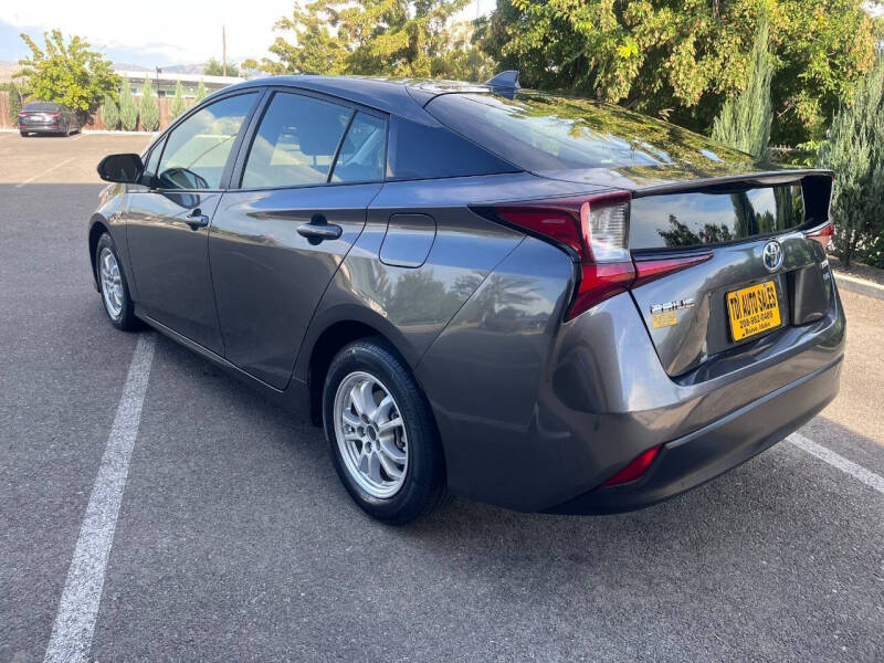 2019 Toyota Prius L Eco