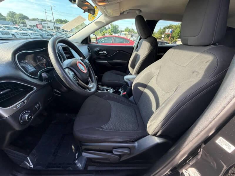2019 Jeep Cherokee Latitude