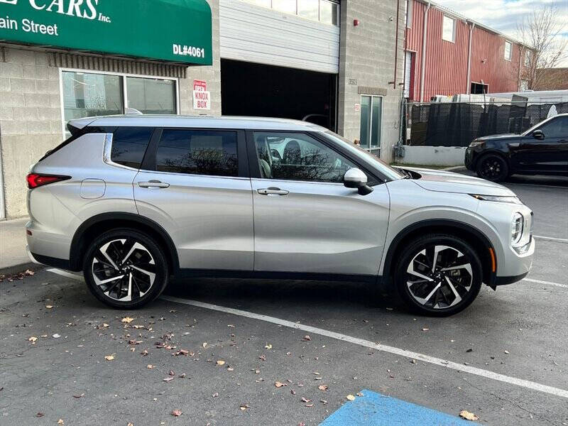 2024 Mitsubishi Outlander SE