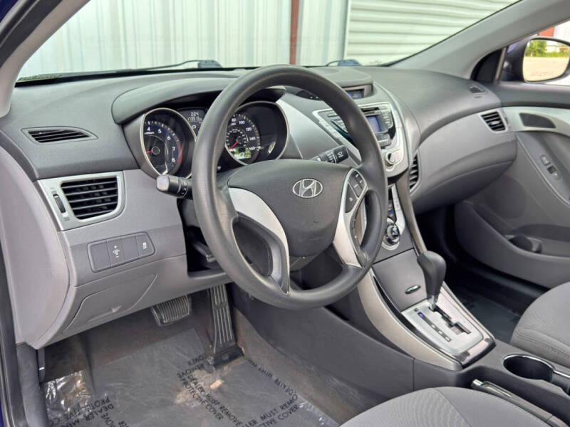 2011 Hyundai Elantra GLS