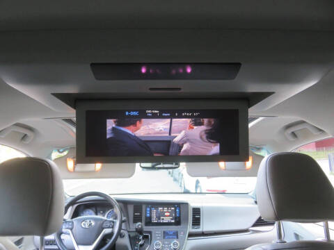 2016 Toyota Sienna XLE 7-Passenger