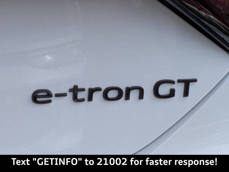 2026 Audi RS e-tron GT performance quattro