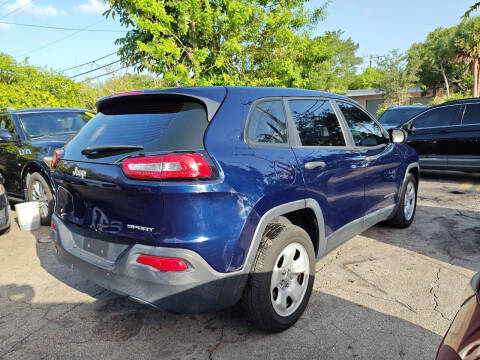 2014 Jeep Cherokee Sport
