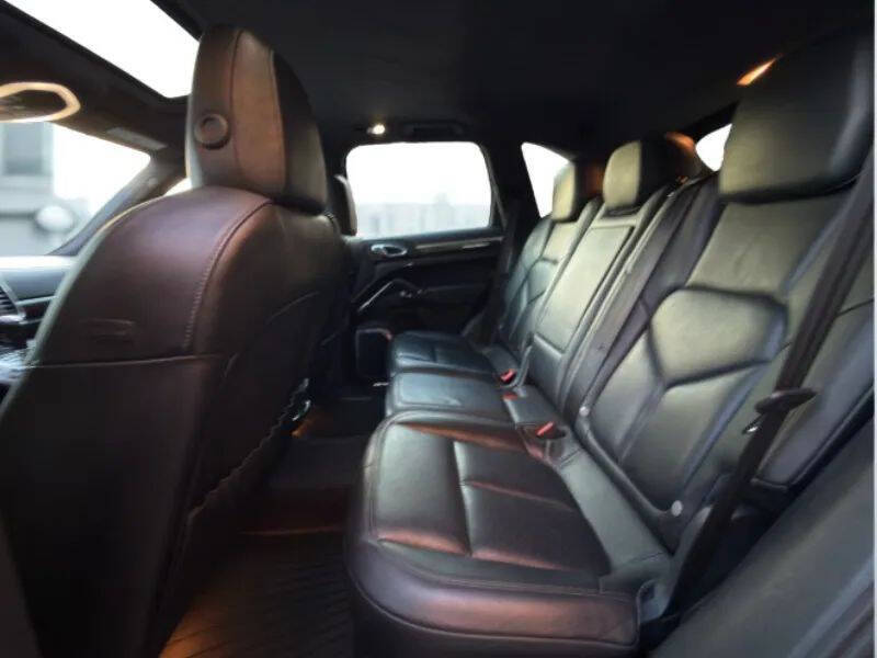 2012 Porsche Cayenne Turbo