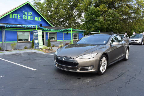 2015 Tesla Model S 70