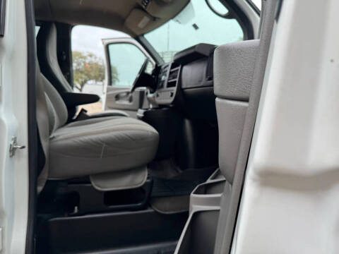2012 Chevrolet Express LT 2500