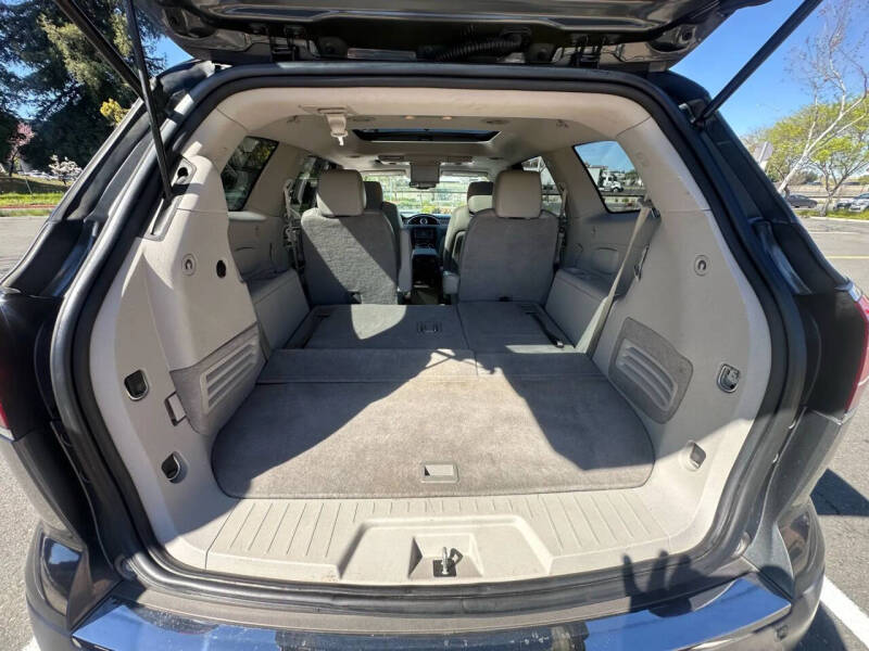 2011 Buick Enclave CXL-2