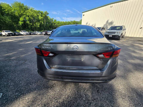 2022 Nissan Altima 2.5 SV