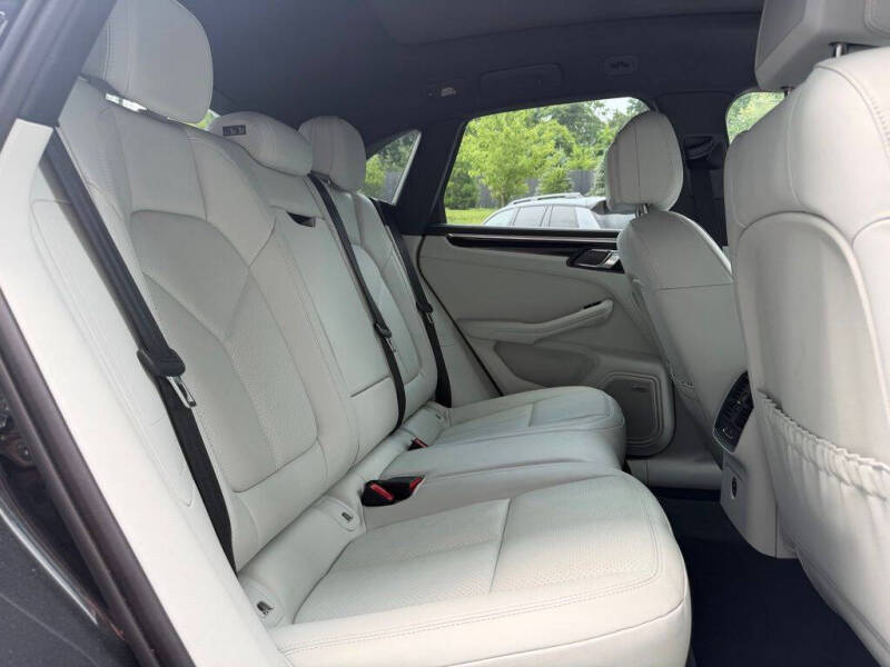 2026 Porsche Macan S
