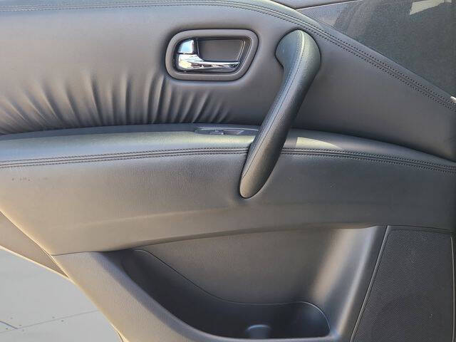 2024 Nissan Armada SV