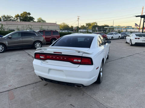 2014 Dodge Charger SE