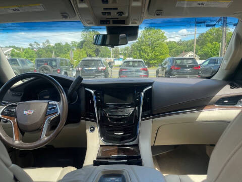 2017 Cadillac Escalade ESV Luxury