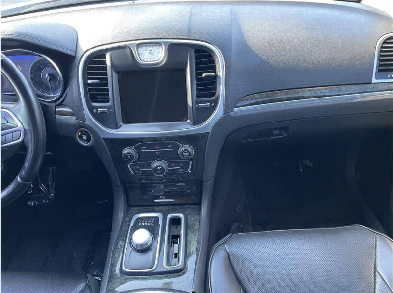 2018 Chrysler 300 Limited