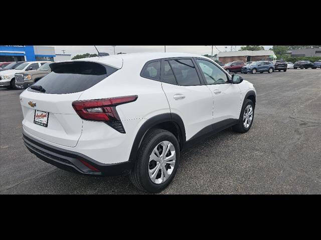 2025 Chevrolet Trax LS