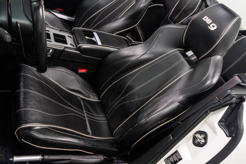 2014 Aston Martin DB9 Volante