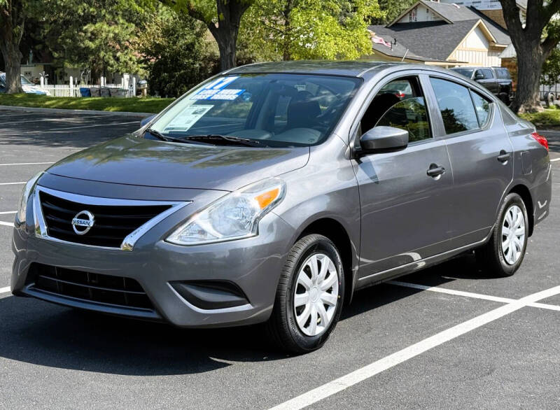 2017 Nissan Versa 1.6 S