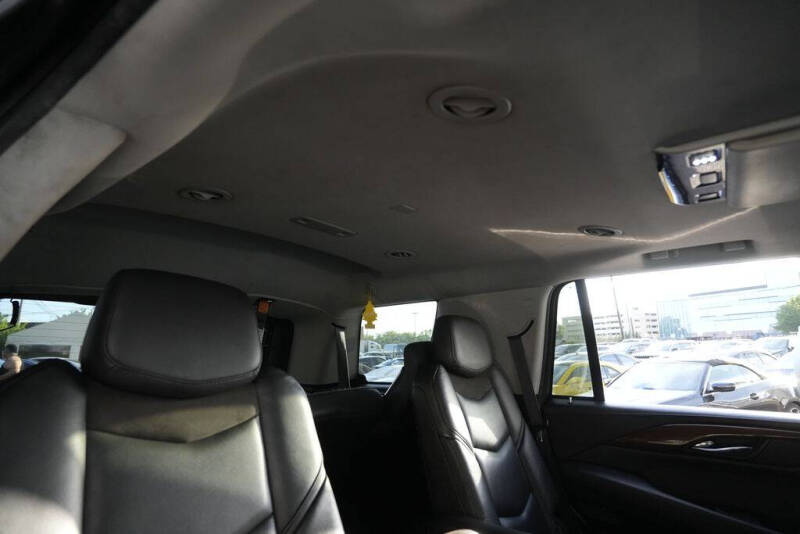 2020 Cadillac Escalade Luxury