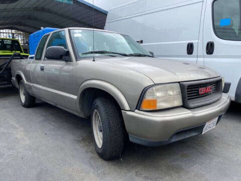 2001 GMC Sonoma for sale at Best Buy Quality Cars in Bellflower CA