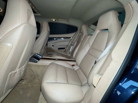 2012 Porsche Panamera