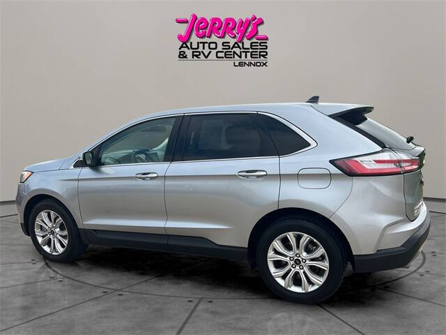 2024 Ford Edge Titanium