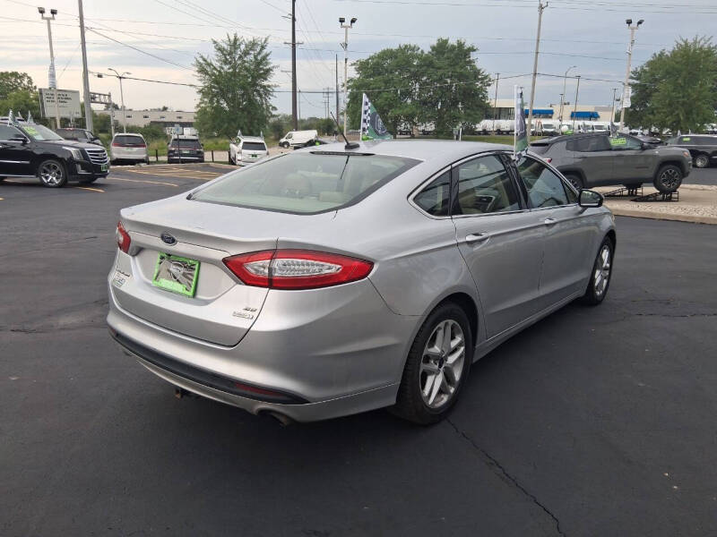 2016 Ford Fusion SE