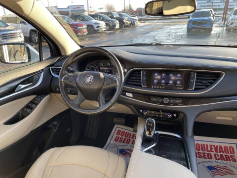 2021 Buick Enclave Essence