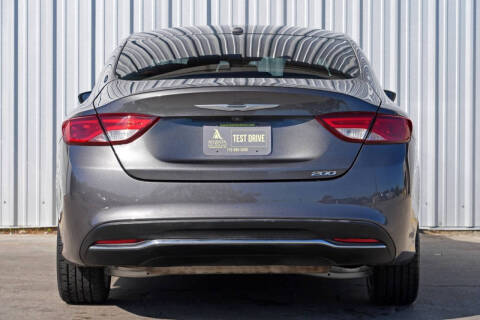 2015 Chrysler 200 Limited