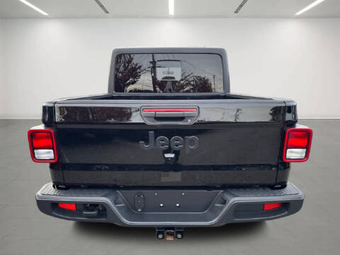 2022 Jeep Gladiator Willys