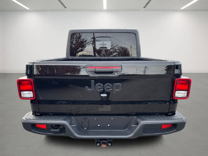 2022 Jeep Gladiator Willys