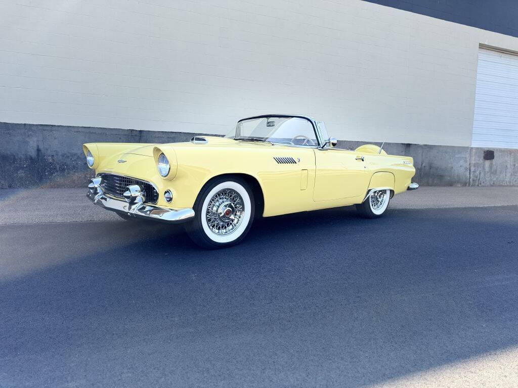 1956 Ford Thunderbird 3