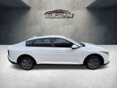 2026 Kia K4 LX