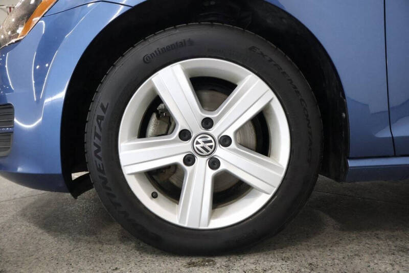 2017 Volkswagen Golf TSI Wolfsburg Edition