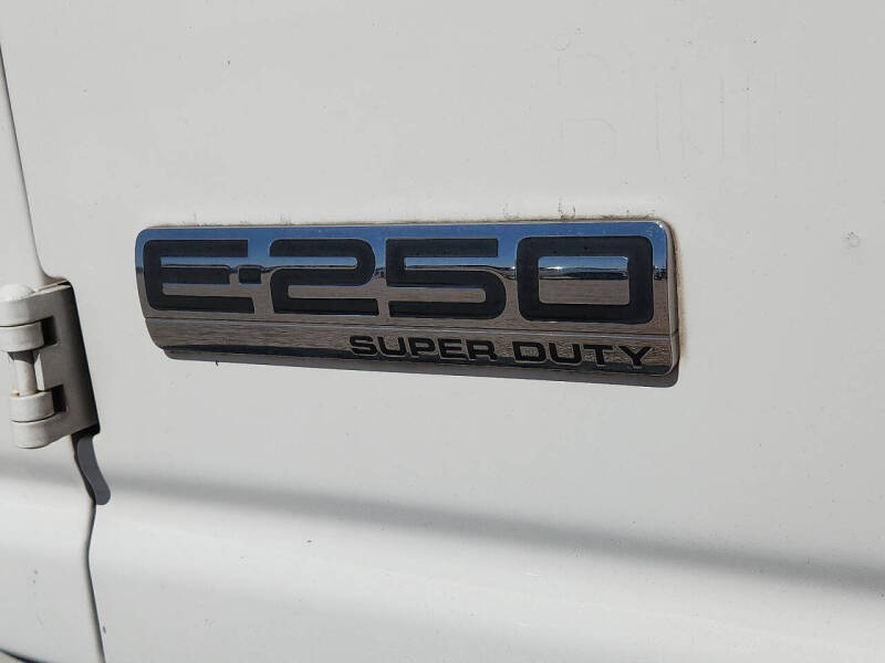 2008 Ford E-Series E-250