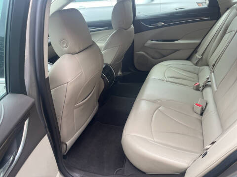 2017 Buick LaCrosse Essence